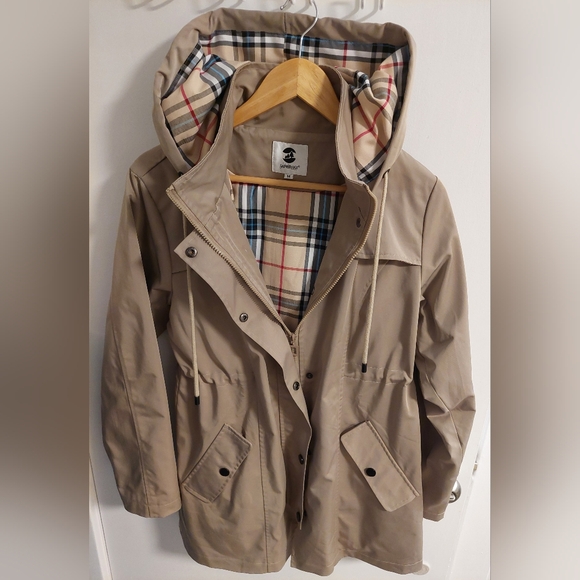 Waterproof Women's Beige Hooded Jacket - Raincoat Outdoor Windbreaker - Picture 2 of 13